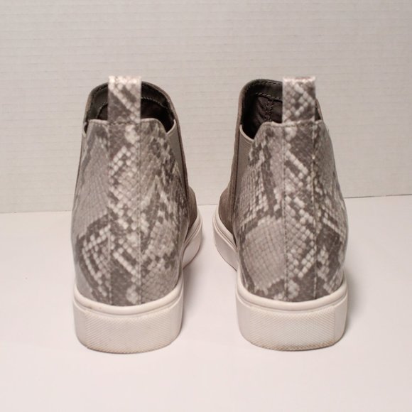 LIKE NEW! Steve Madden - 2" Heel | 5.5 - Picture 4 of 10